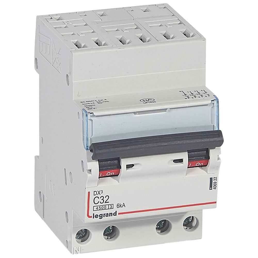 Disjoncteur Legrand DX³4500 4P 32A courbe C 406922