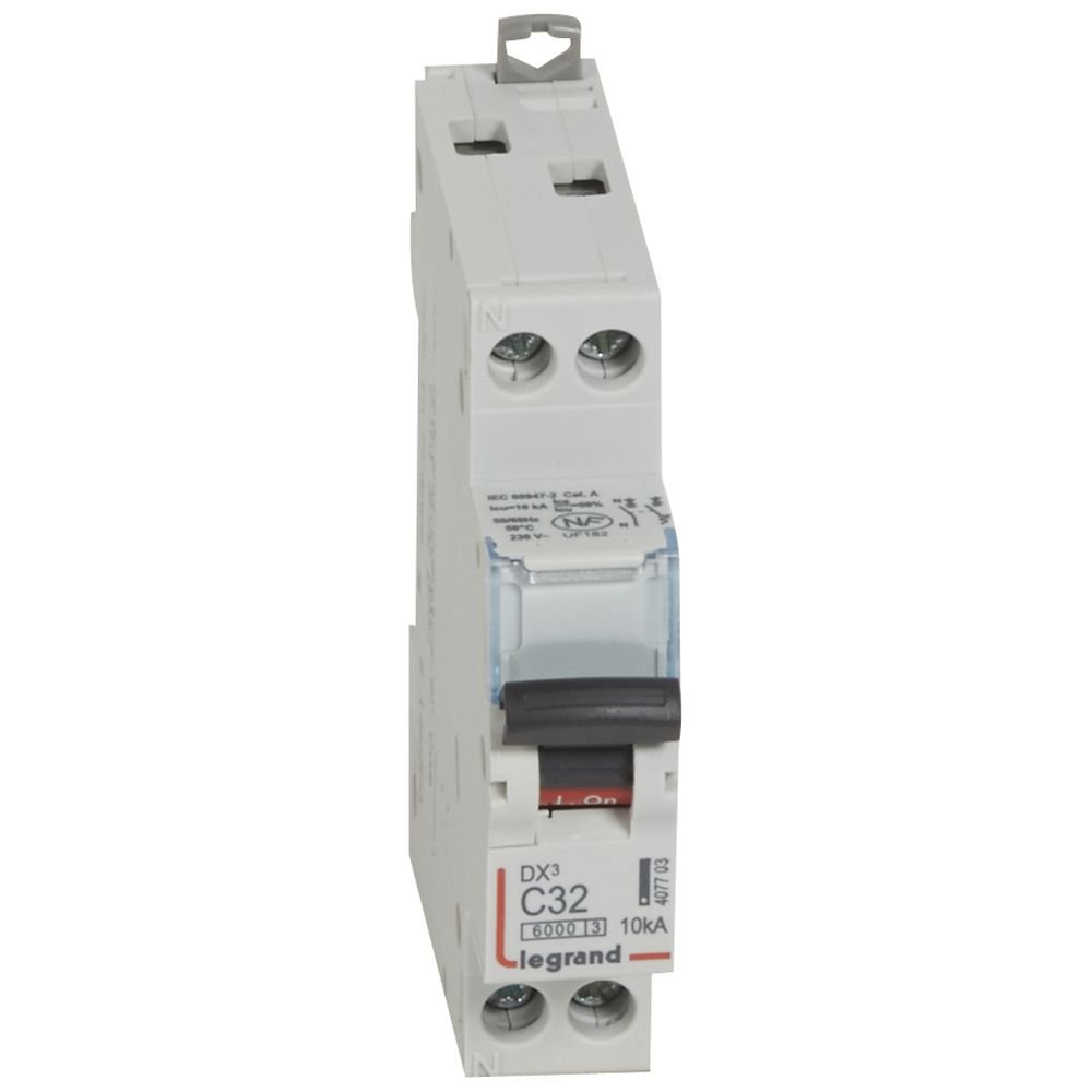 Disjoncteur Legrand DX³ 1P+N 32A courbe C 407703