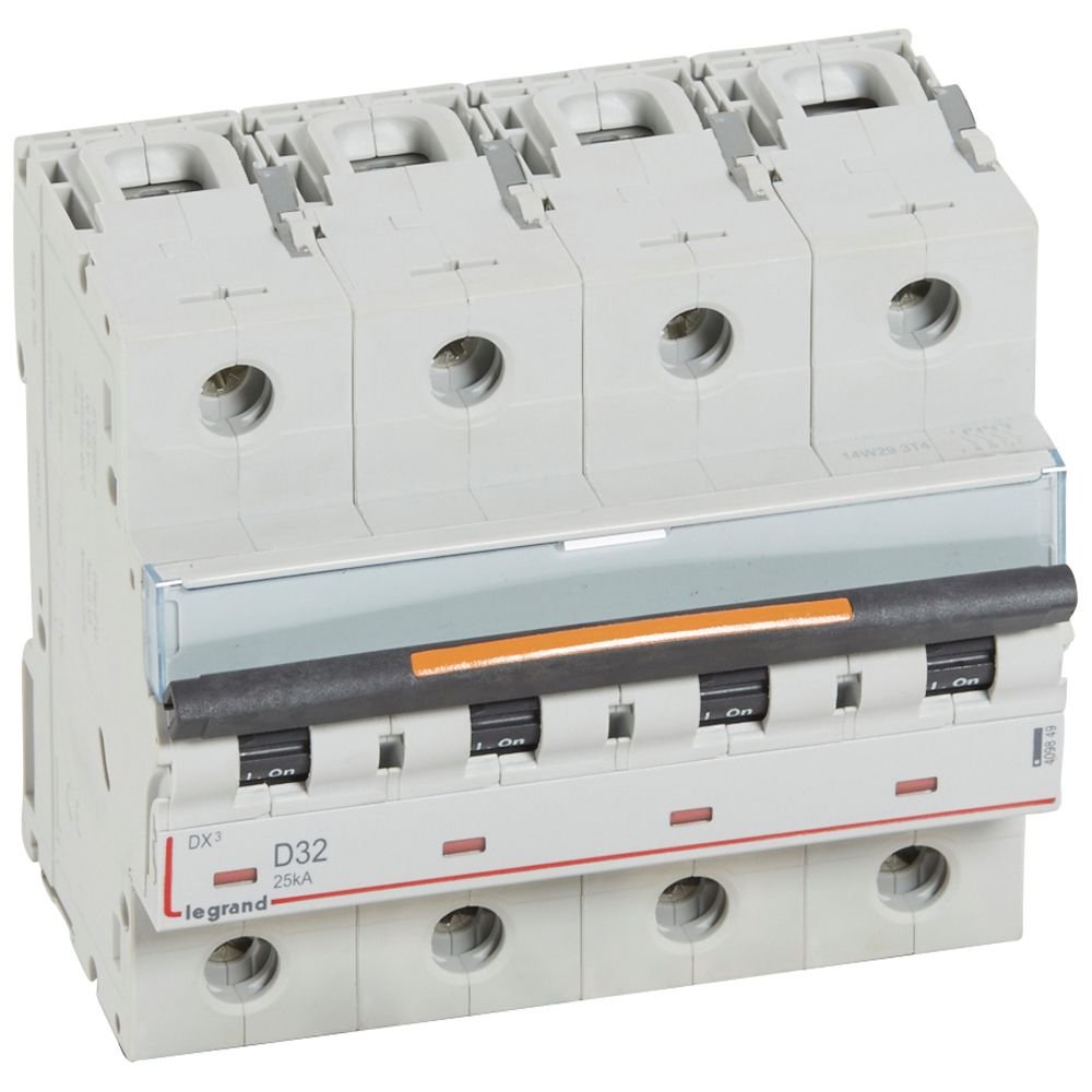 Disjoncteur Legrand DX3 4P D32 25kA 409849