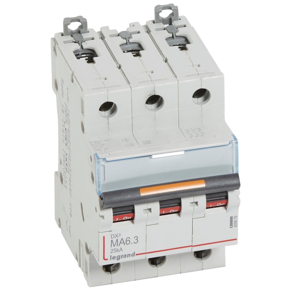 Disjoncteur Legrand DX3 MA 3P 6,3A 25kA 409879