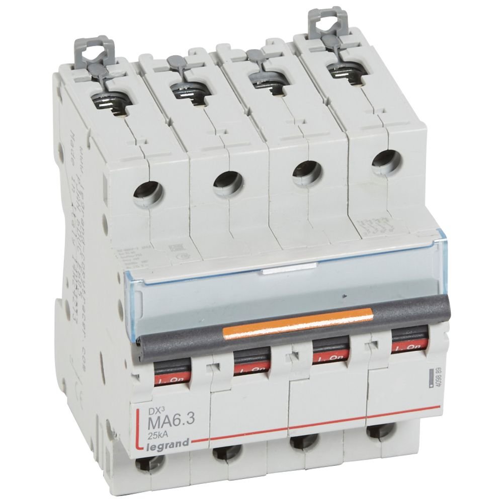 Disjoncteur Legrand DX3 MA 4P 6,3A 25kA 409889