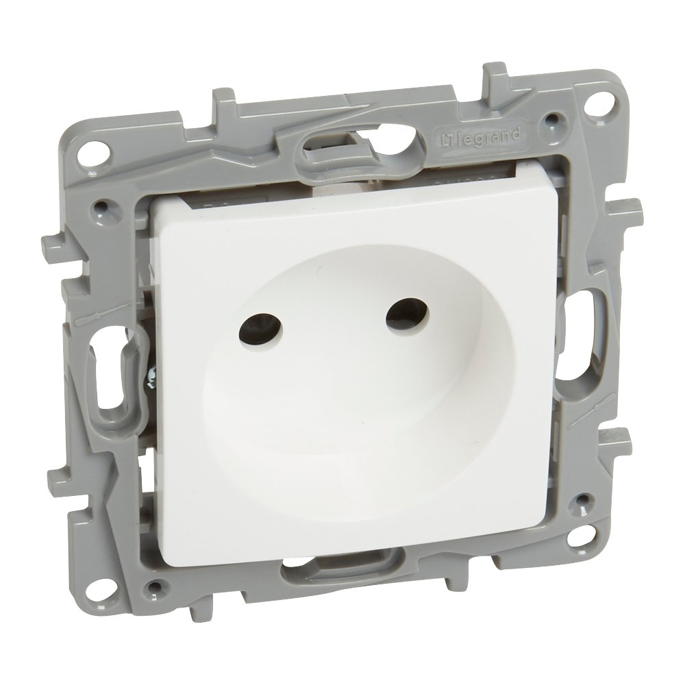 Accessoire de raccordement 2P ECLIPS blanc Niloé Legrand 764538