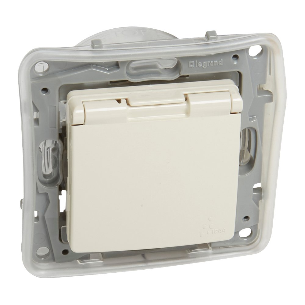 Appareillage étanche 2P+T blanc ECLIPS IP44 ivoire Niloé Legrand 764648