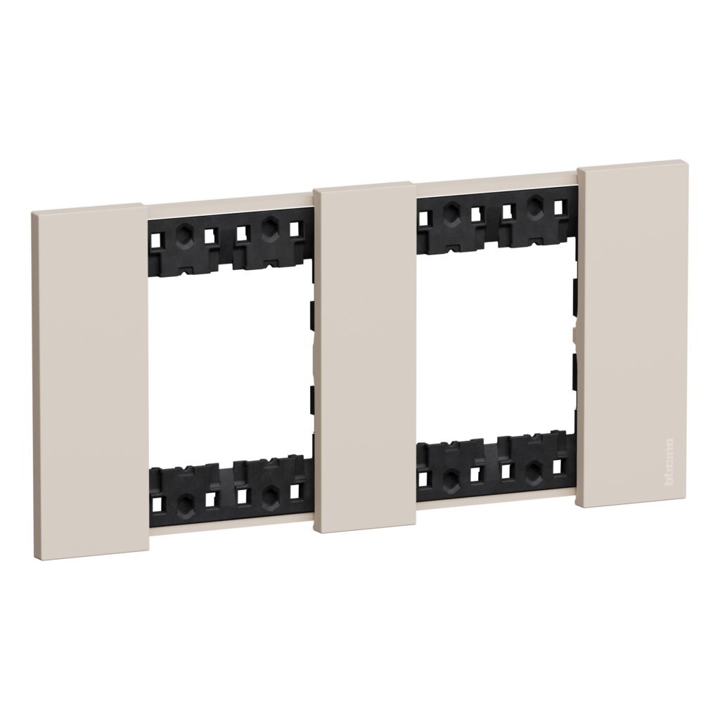 Plaque Living Now plaque SABLE 2X2M 71V Legrand BTKA4802M2KM