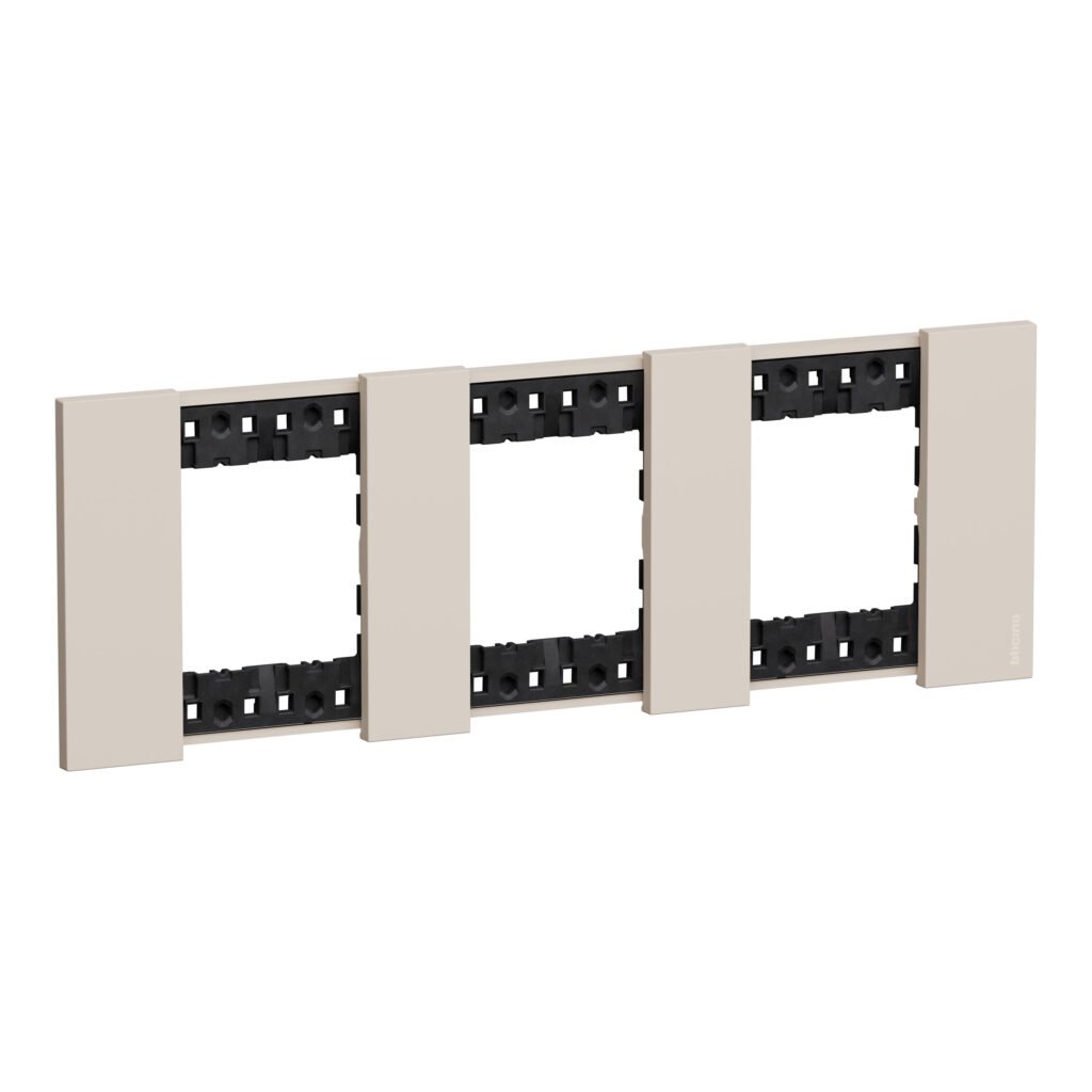 Plaque Living Now plaque SABLE 3X2M 71V Legrand BTKA4802M3KM