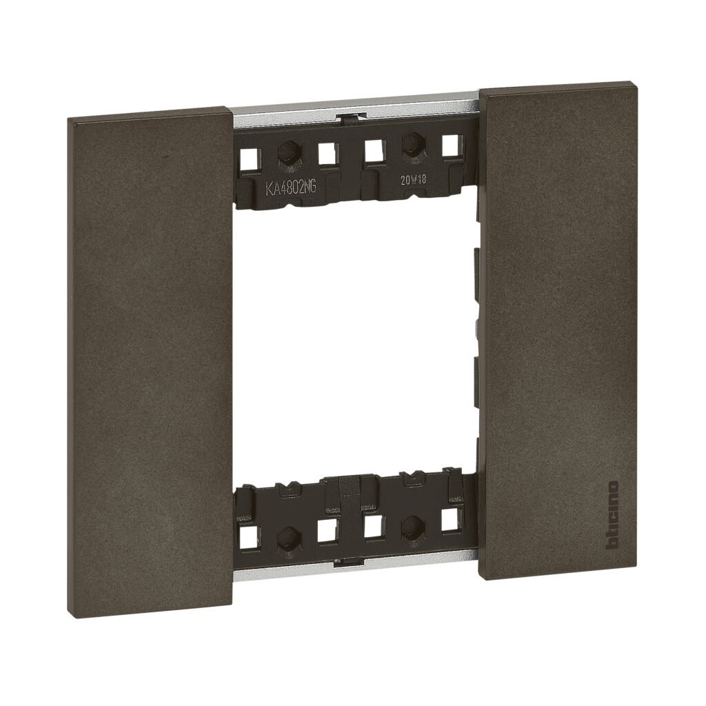 Plaque Living Now-plaque ACIER SPACE 2M Legrand BTKA4802NG