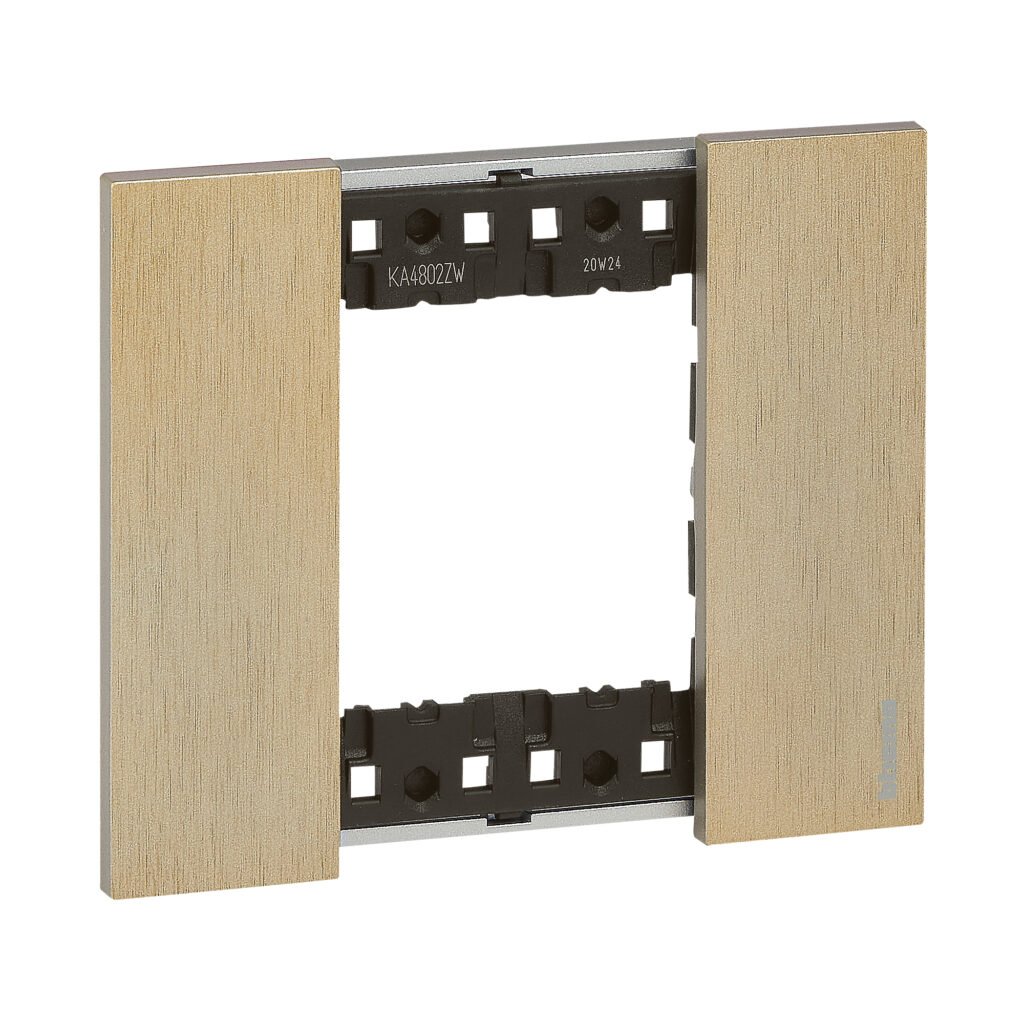 Plaque Living Now plaque OR 2M Legrand BTKA4802ZW