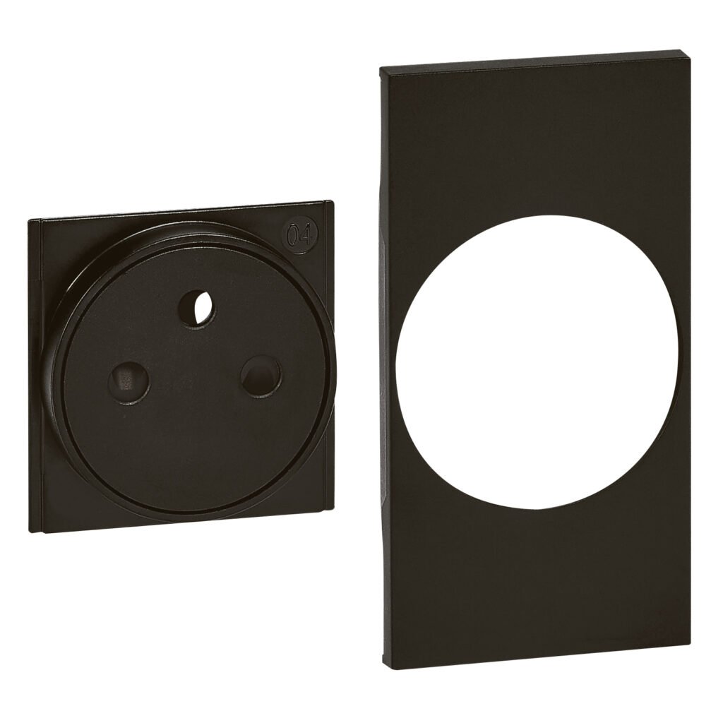 Prise électrique 2P+T Living Now ENJ 2M PRISE FR noir Legrand BTKG55F