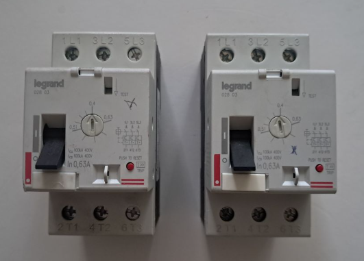 Disjoncteur Moteur Magnetothermique a Vis 2.5 Modules 3P 400V 1A IP20 LEXIC 002804