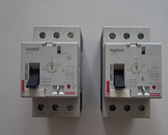 Disjoncteur Moteur Magnetothermique 3P 400V 25A IP20 LEXIC 002813