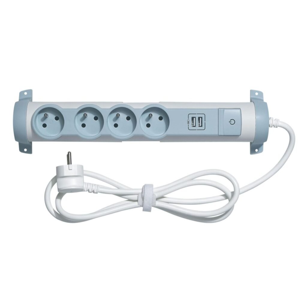 Rallonge Multiprise a Puit+2usb Type a 1.5 m 4 × 2p+t 230V 3500W 16A Blanc 050390