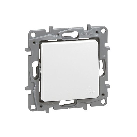 Bouton poussoir POUSSOIR 6A LUMI IP44 blanc Niloé Legrand 664725