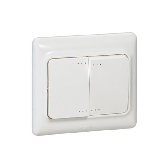 Double interrupteur DOUBLE allumage.10A LUMINEUX blanc Kaptika Legrand 782103
