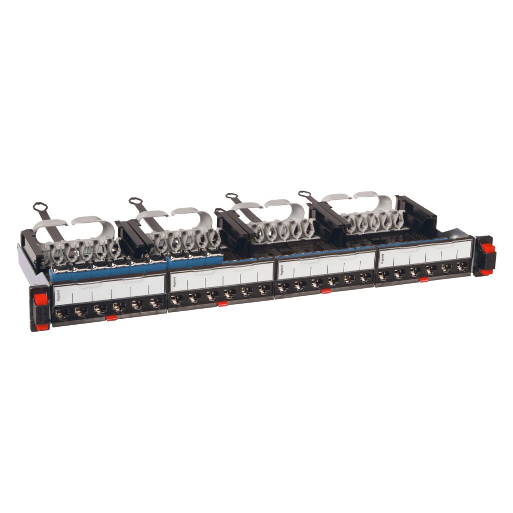 Panneau De Brassage Droit Avec 24 Connecteur RJ45 CAT6 FTP 19 In 1U Noir LCS3 033761