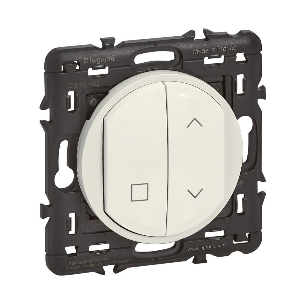 commande VR sans fil et sans pile blanc Céliane with Netatmo Legrand 067646L