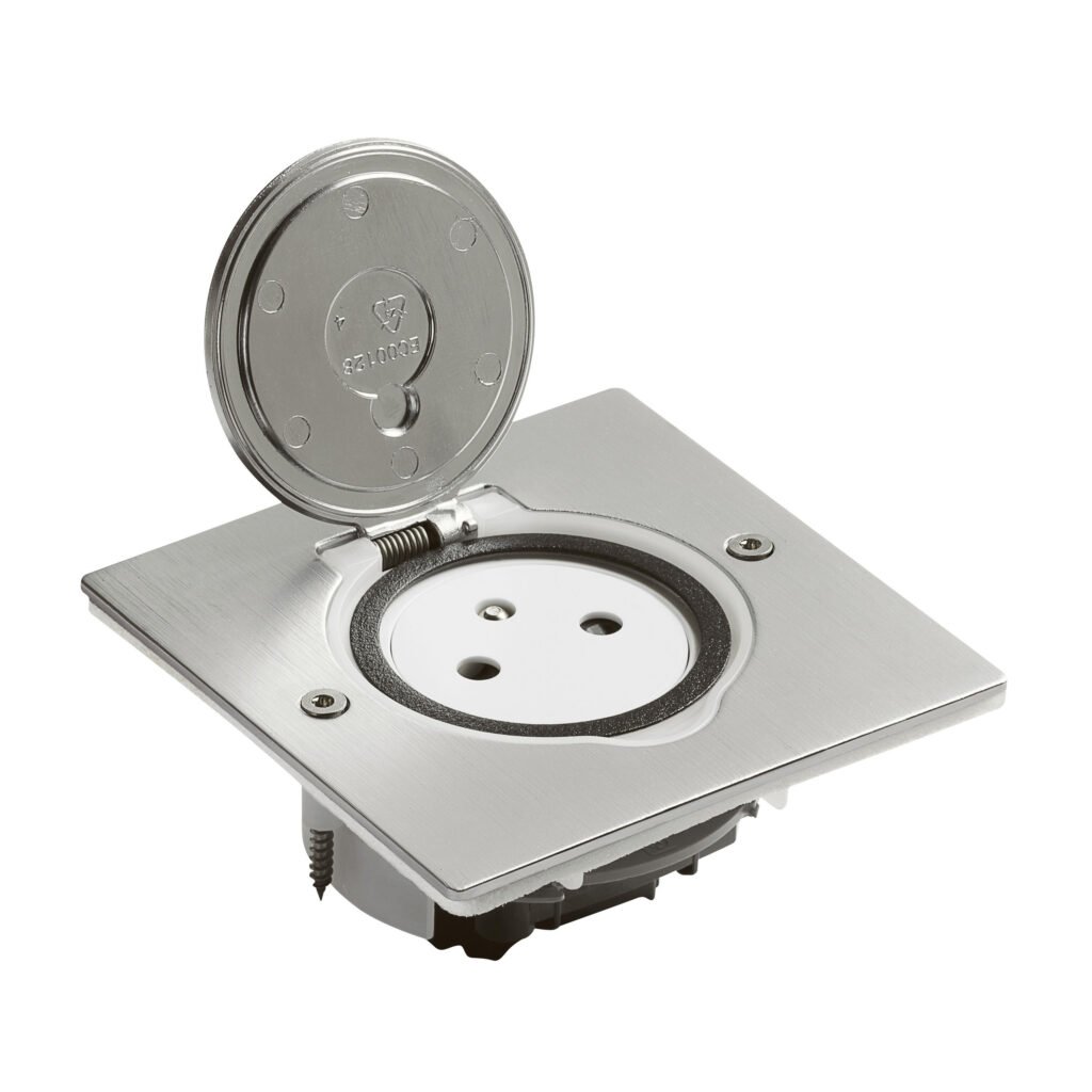 Prise De Sol 2p+t 16A 250V IP44 IK08 Carre Inox Brosse 250V 16A 089760