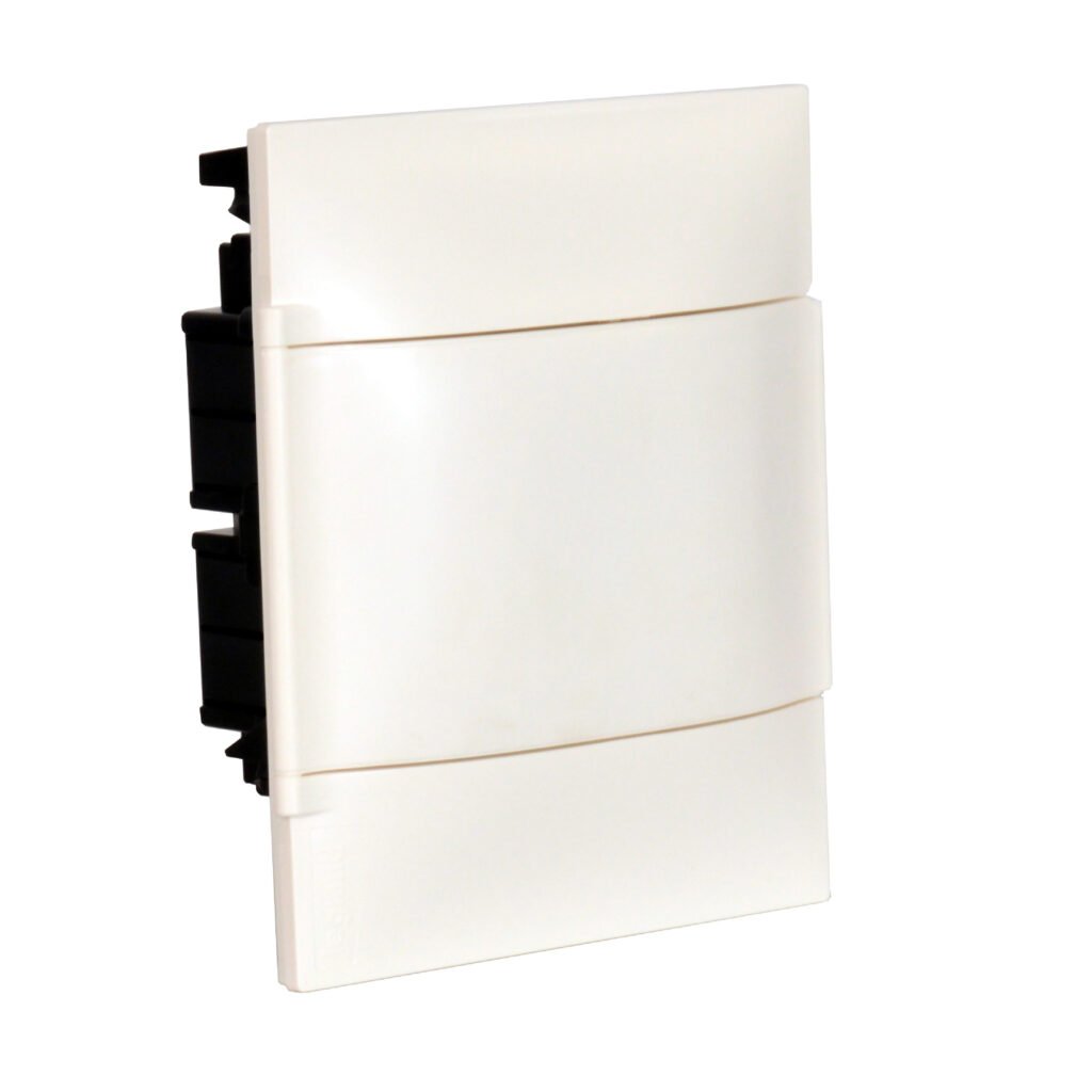 Coffret ENCASTRE 8M PORTE blanc Practibox S Legrand 134068