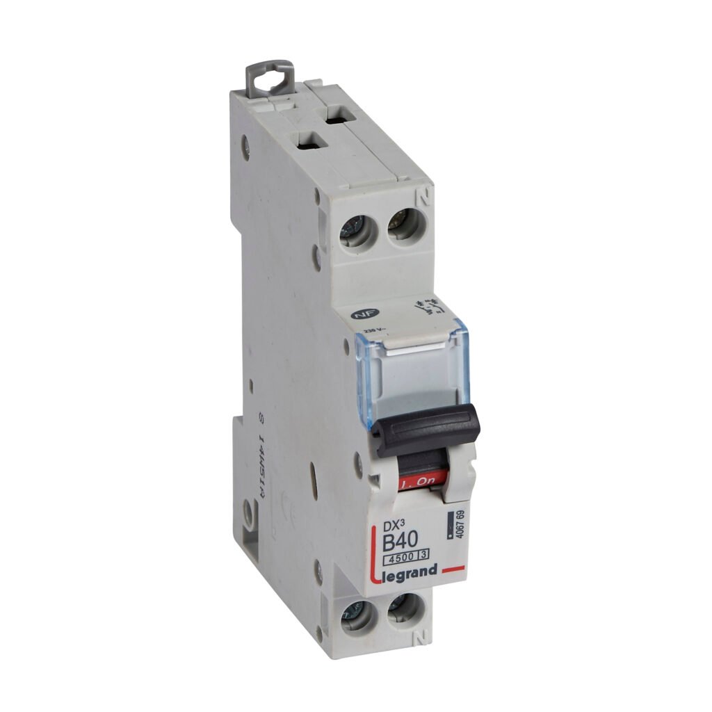 Disjoncteur Legrand DX3 1P+N 40A courbe B 4,5kA 406769