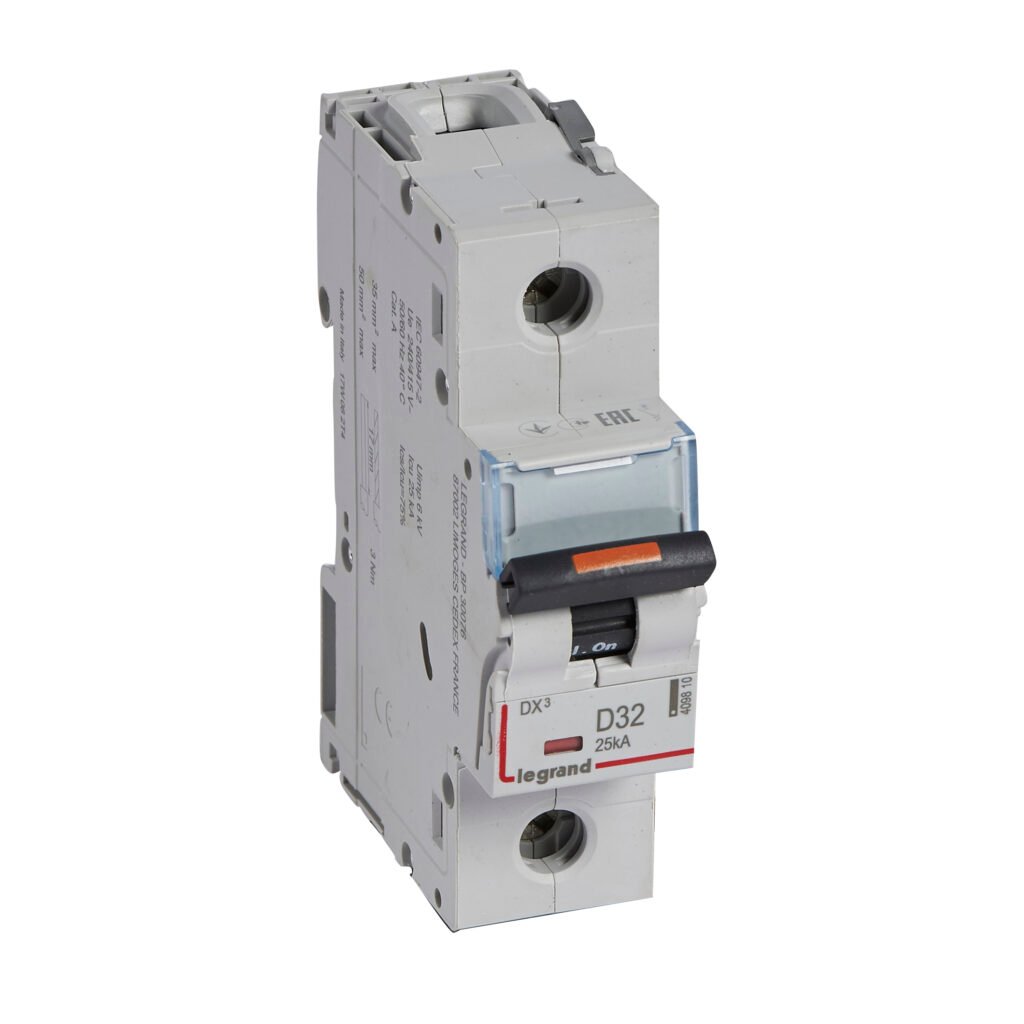 Disjoncteur Legrand DX3 1P D32 25kA 409810