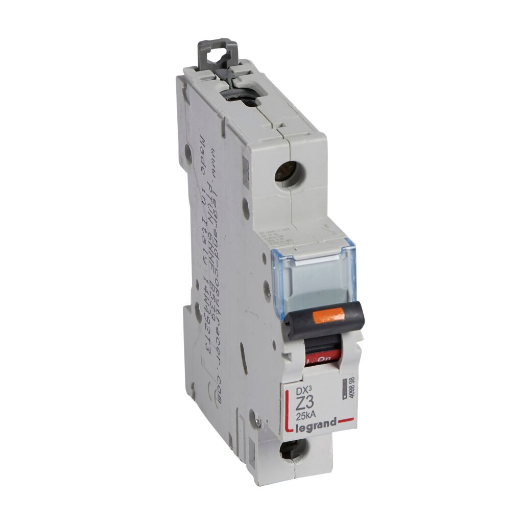 Disjoncteur Legrand DX3 1P 3A courbe Z 25kA 409898