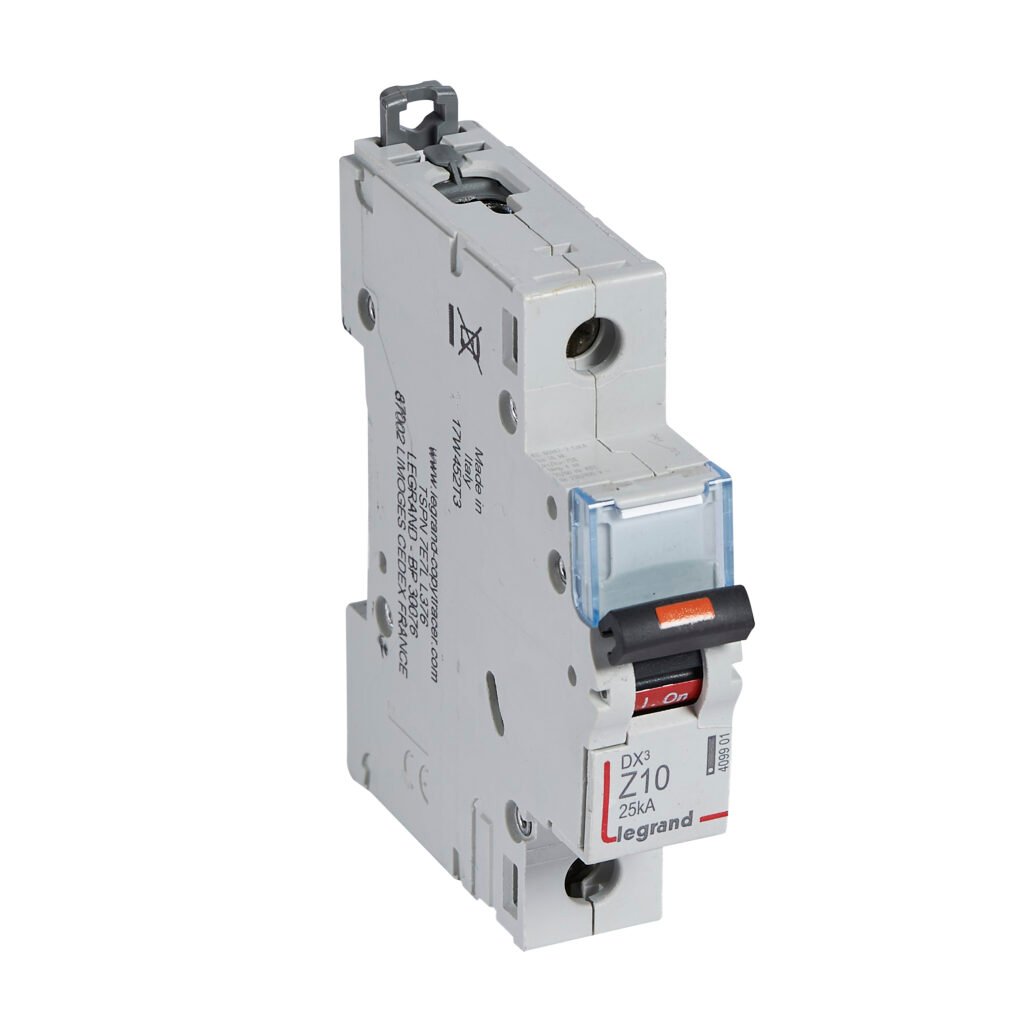 Disjoncteur Legrand DX3 1P 10A courbe Z 25kA 409901