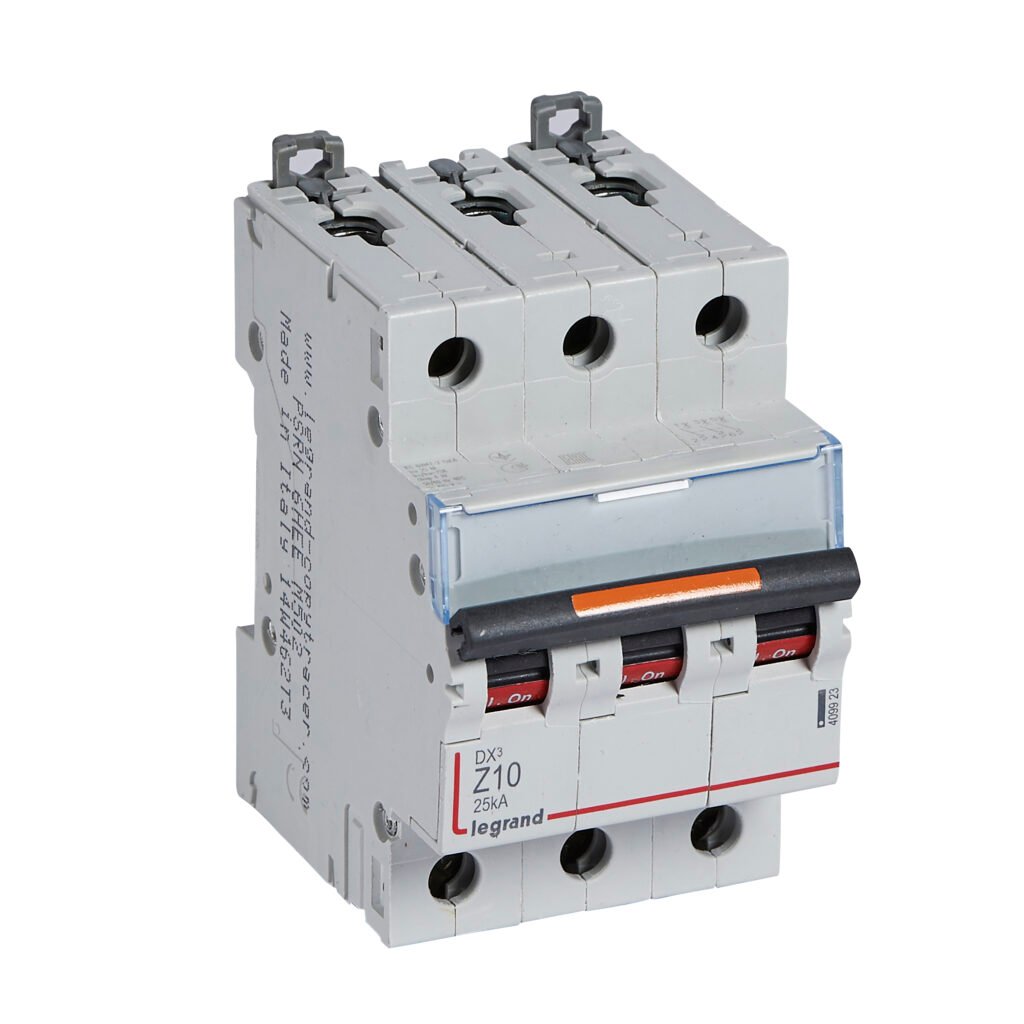 Disjoncteur Legrand DX3 3P 10A courbe Z 25kA 409923
