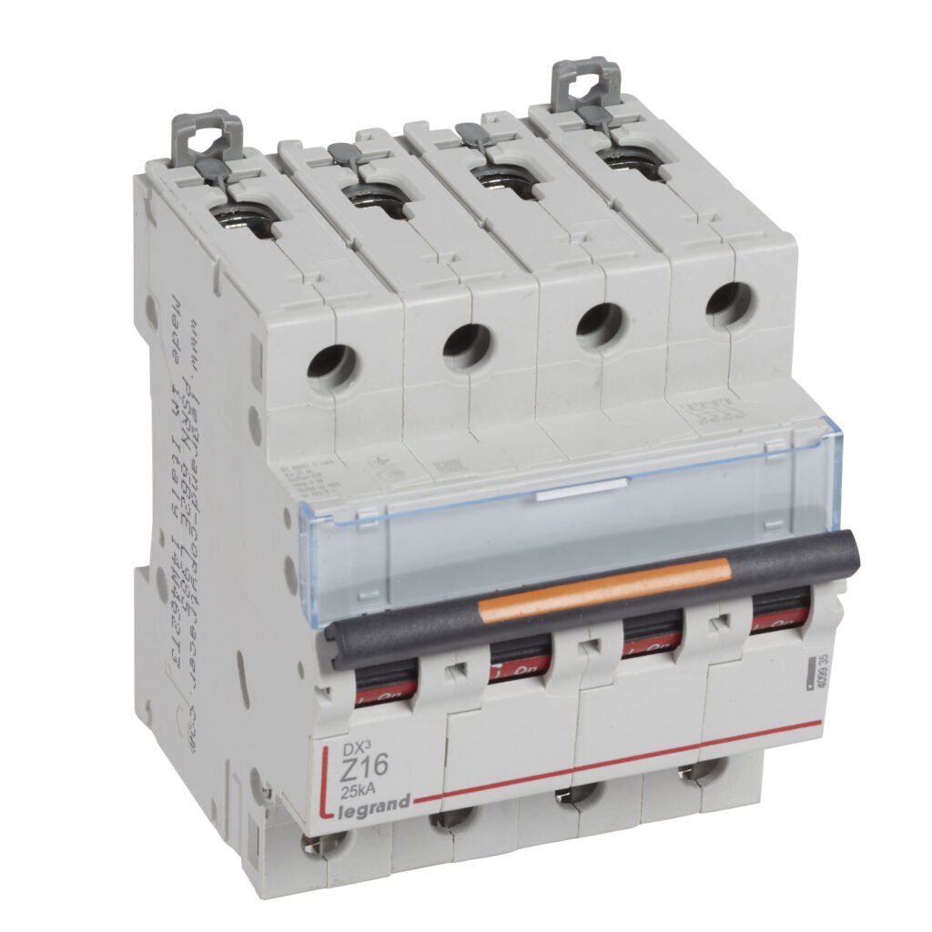 Disjoncteur Legrand DX3 4P 16A courbe Z 25kA 409935