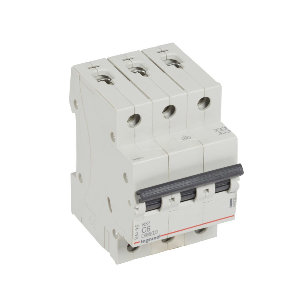 Disjoncteur Legrand RX³ 3 pôles 6 A courbe C 419232