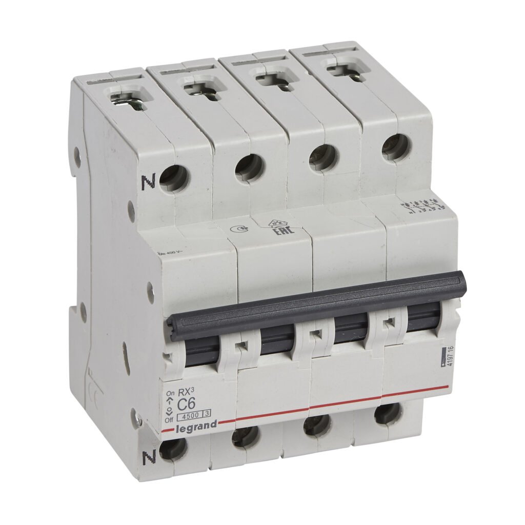 Disjoncteur Legrand RX³ 3 pôles + neutre 6 A courbe C 419716