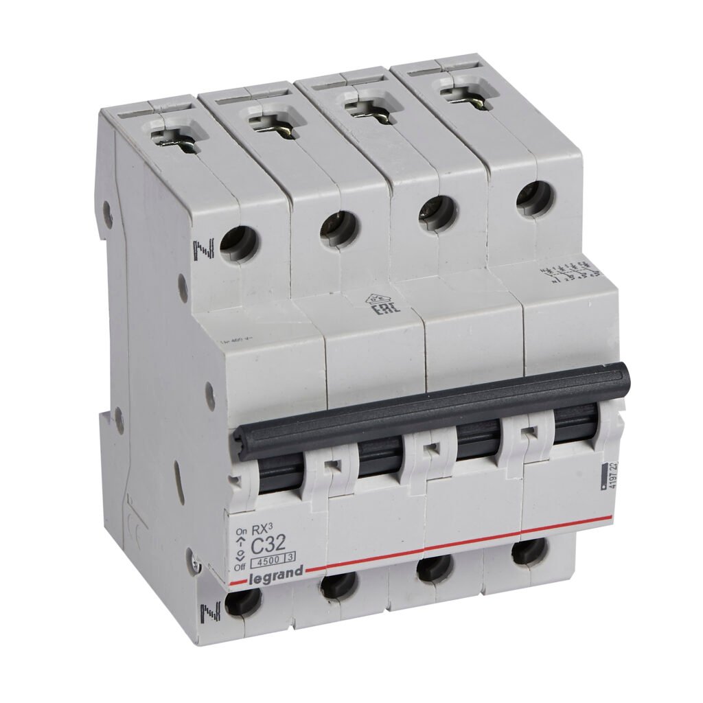 Disjoncteur Legrand RX³ 3 pôles + neutre 32 A courbe C 419722