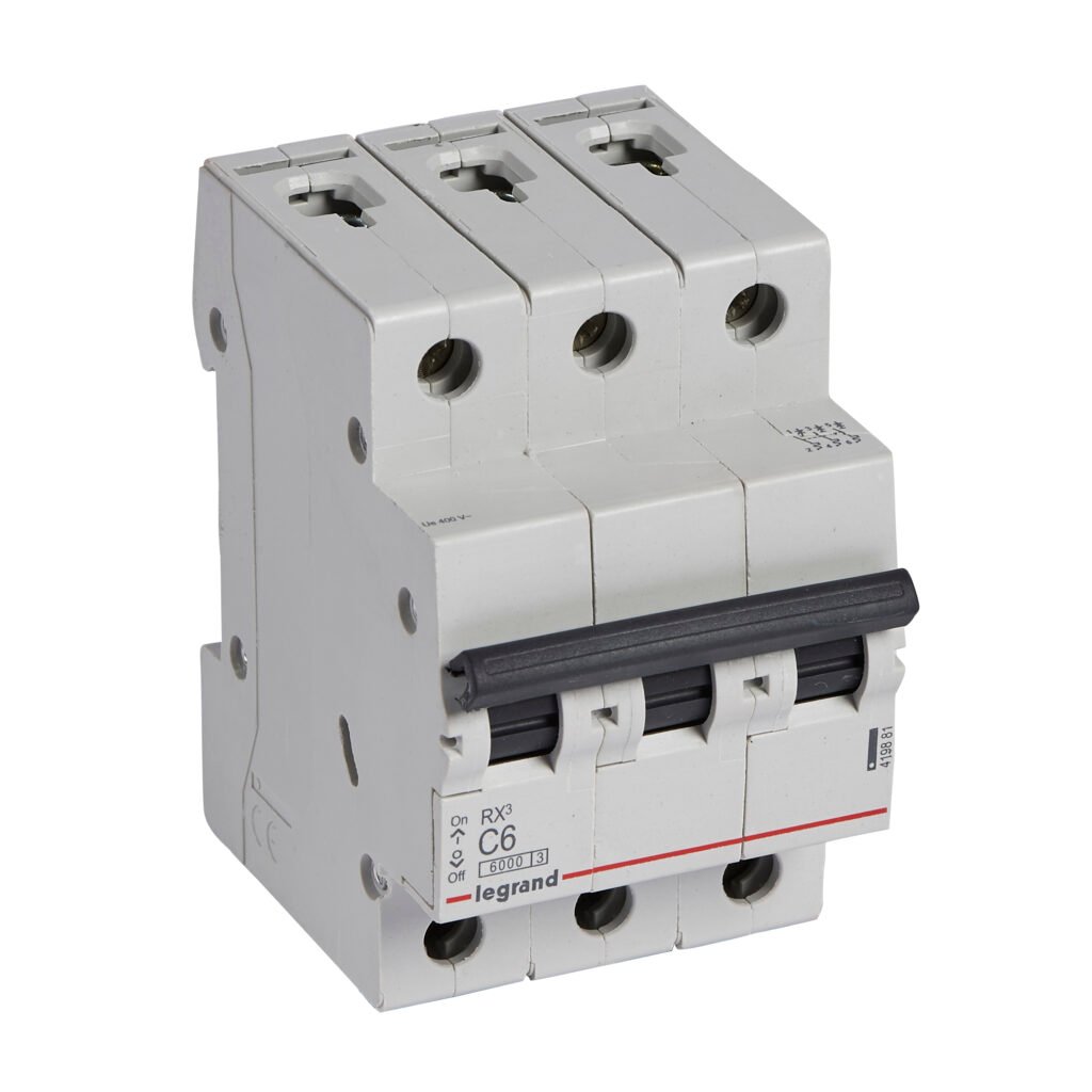Disjoncteur Legrand RX3 3P 6A courbe C 6kA 419881