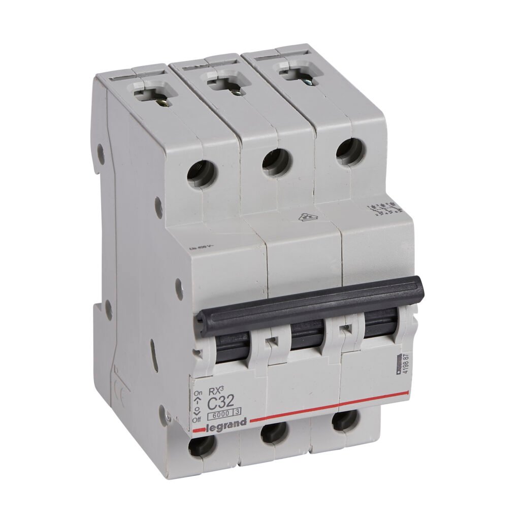 Disjoncteur Legrand RX3 3P 32A courbe C 6kA 419887