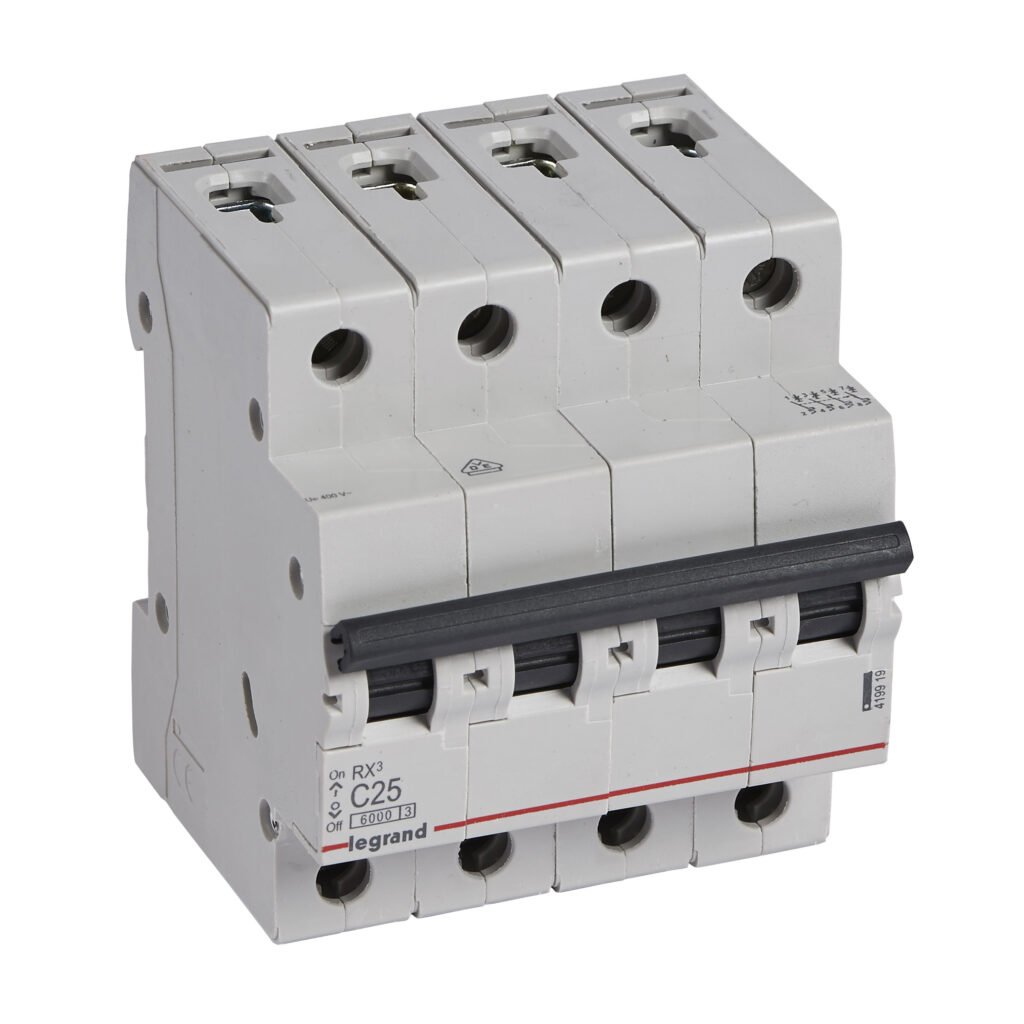 Disjoncteur Legrand RX3 4P 25A courbe C 6kA 419919
