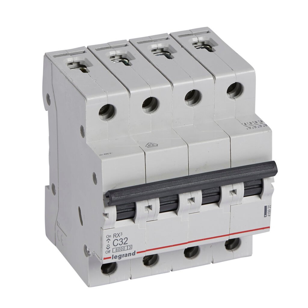 Disjoncteur Legrand RX3 4P 32A courbe C 6kA 419920