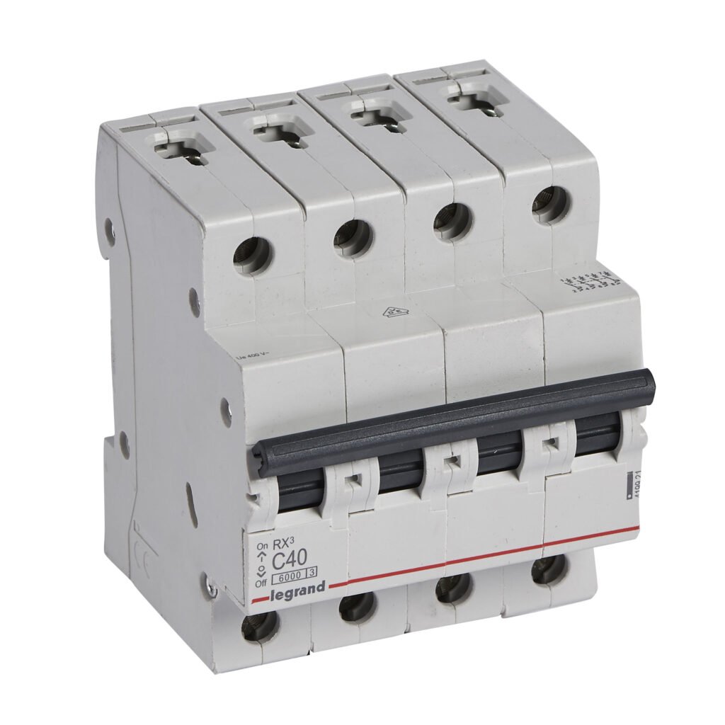 Disjoncteur Legrand RX3 4P 40A courbe C 6kA 419921