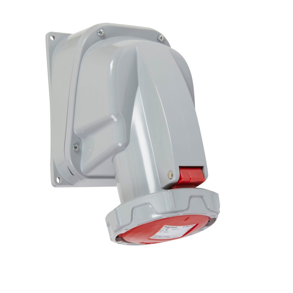 Prise industrielle P17 SOCLE SAIL 63A 3P+T 400V IP67 Legrand 555558