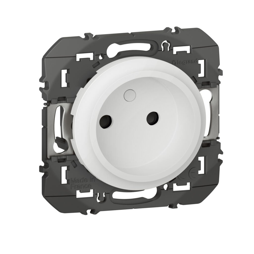 PRISE 2P blanc dooxie Legrand 600334