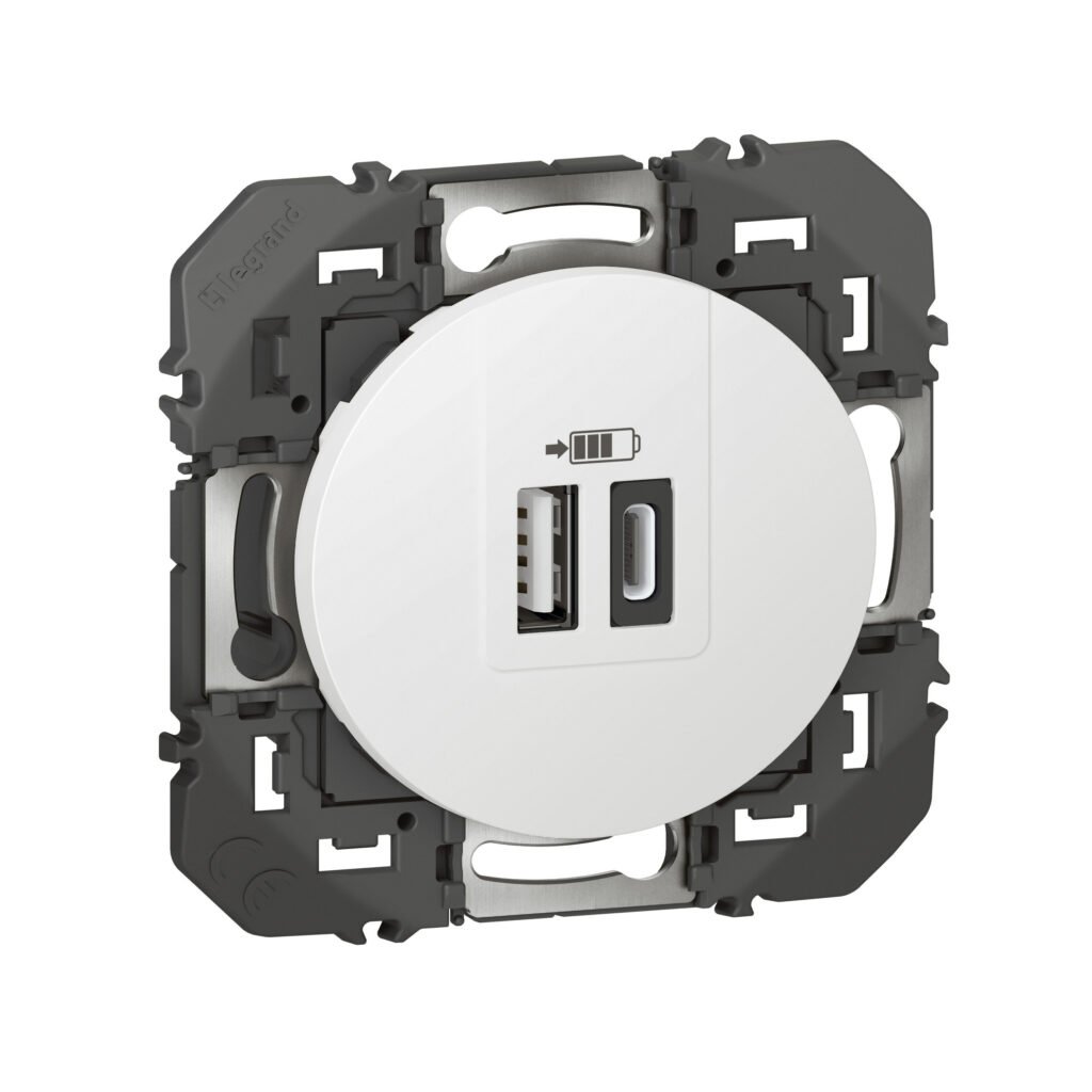 Accessoire multimédia CHARG 2USB A+C 3A 15 W blanc dooxie Legrand 600349