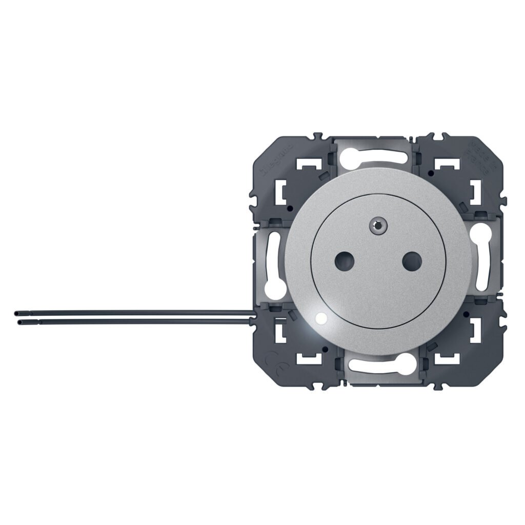 Accessoire de raccordement 2P+T A VOYANT aluminium dooxie Legrand 600420