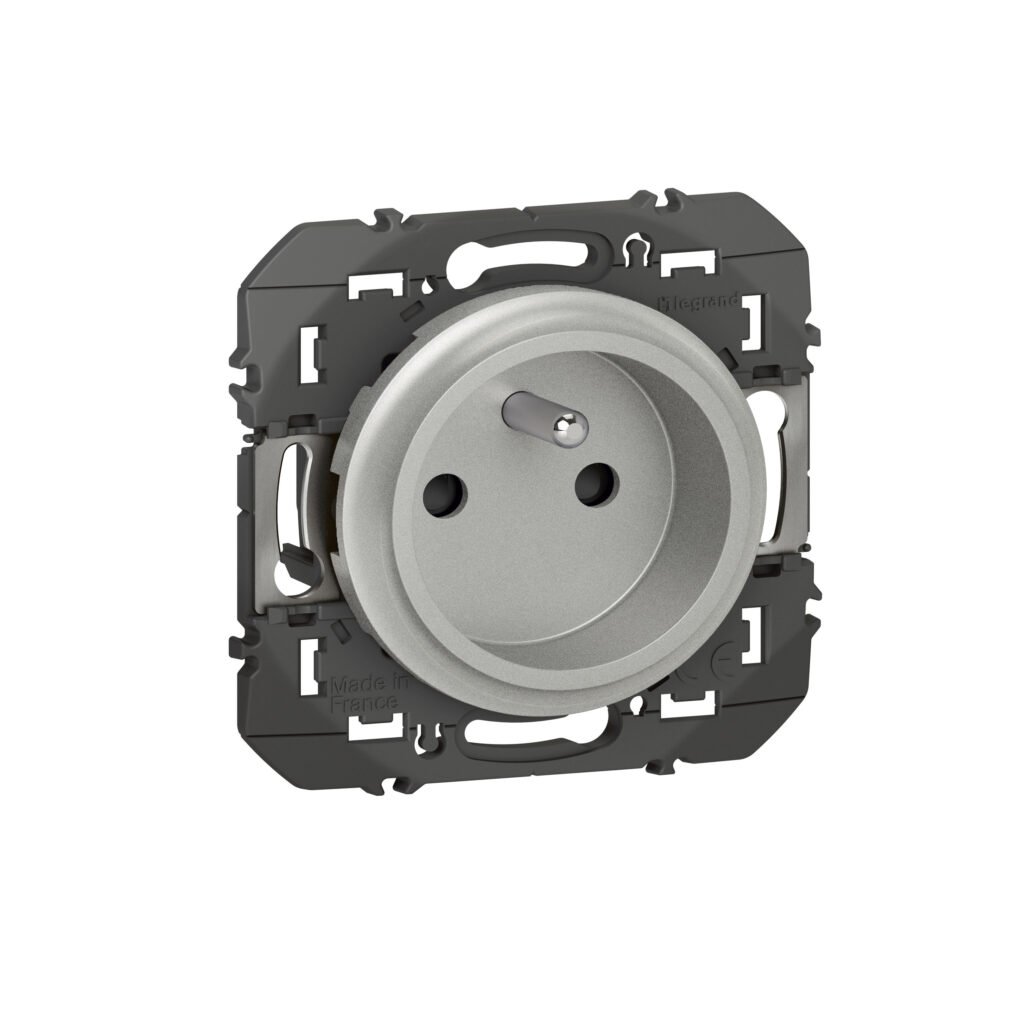 Accessoire de raccordement 2P+T FAIBLE ECOMBREMENT aluminium dooxie Legrand 600428