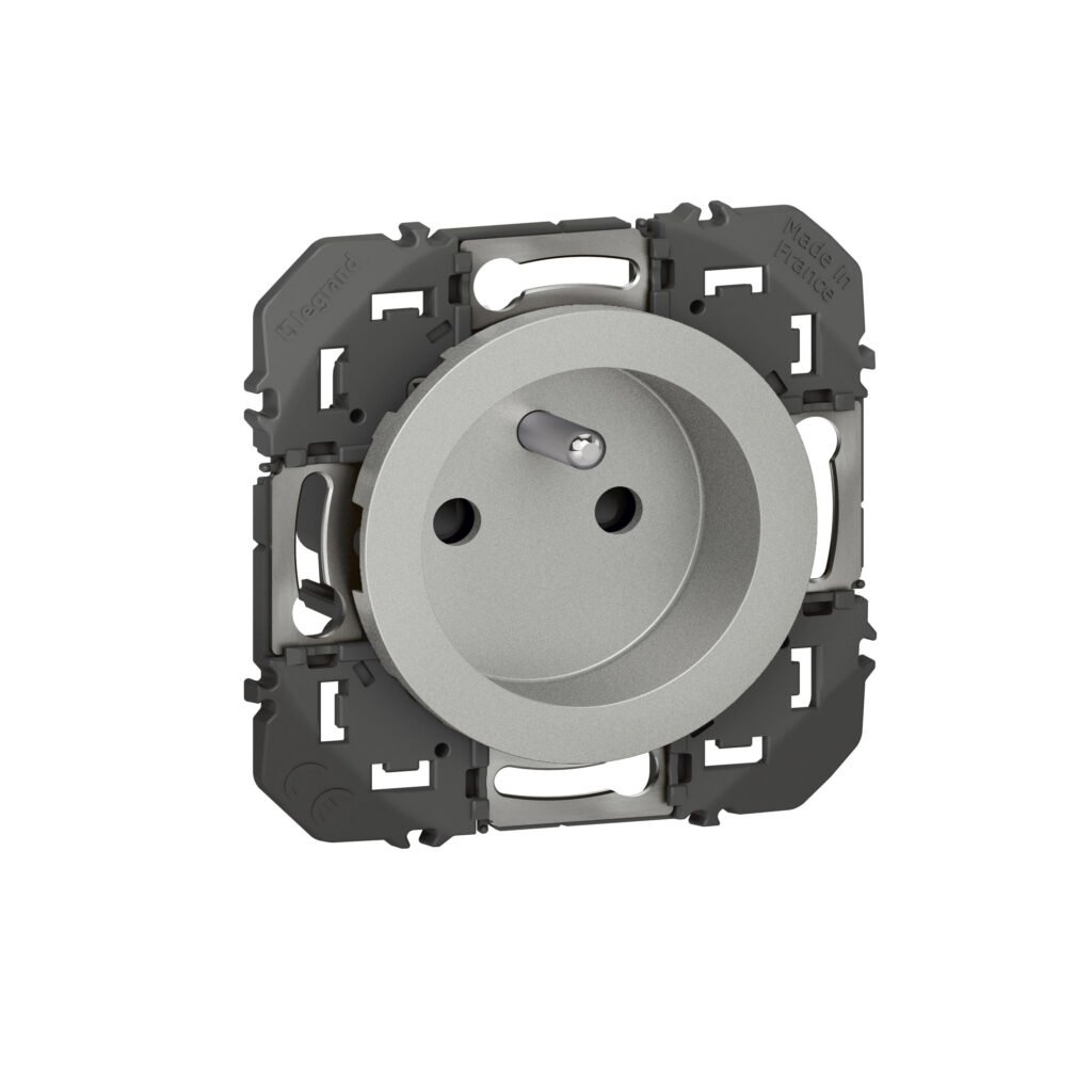 Accessoire de raccordement 2P+T A PUITS aluminium dooxie Legrand 600437