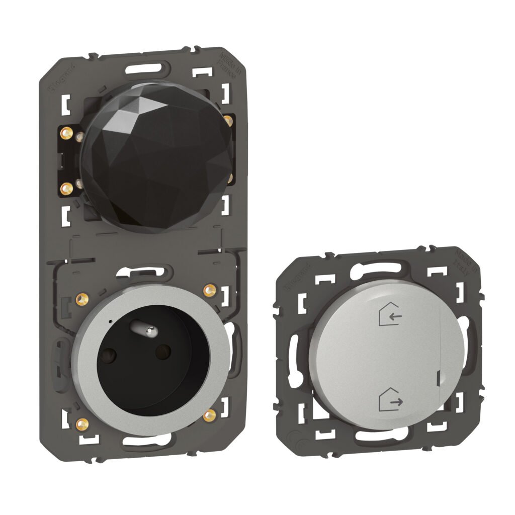Prise électrique 2P+T PACK commande GENE+PRISE RELAIS aluminium dooxie with Netatmo Legrand 600770A