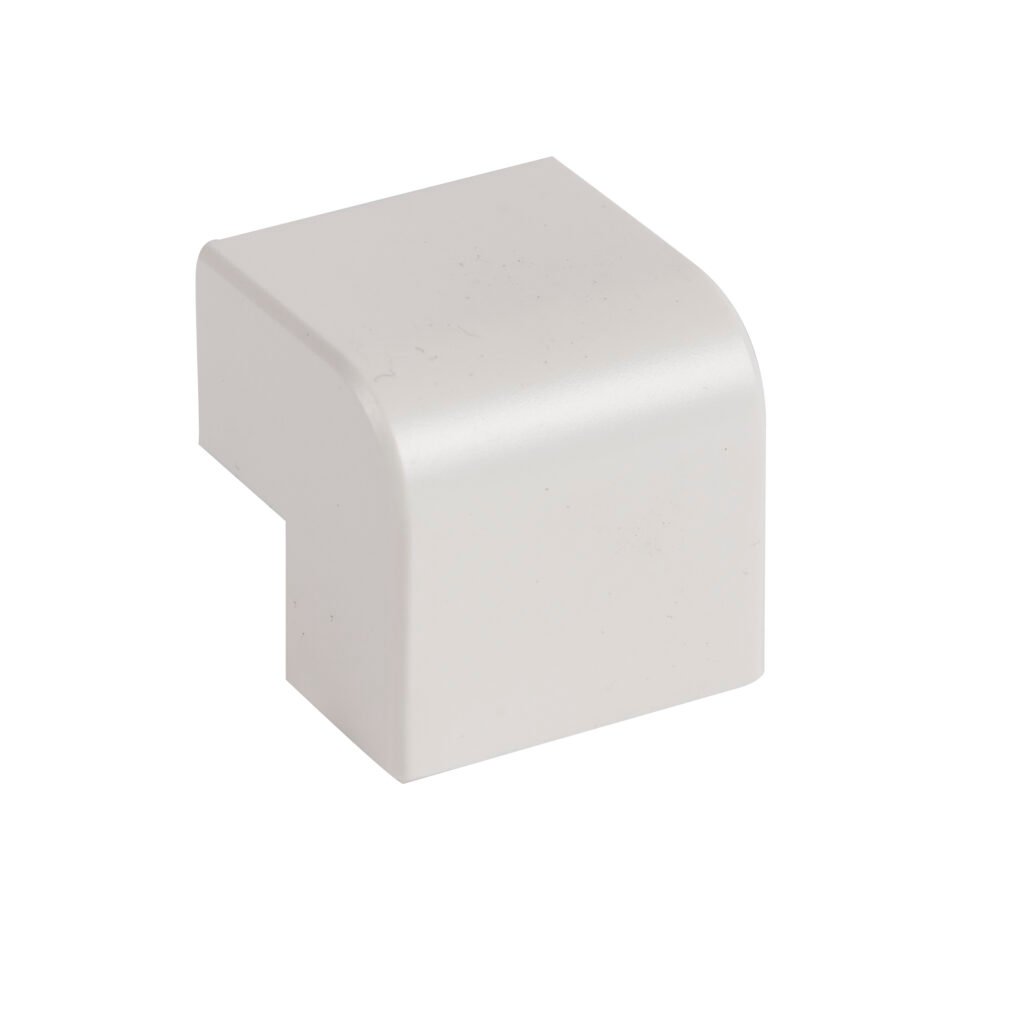 Moulure électrique ANGLE EXTERIEUR 40X40 MM DLP Legrand 638182