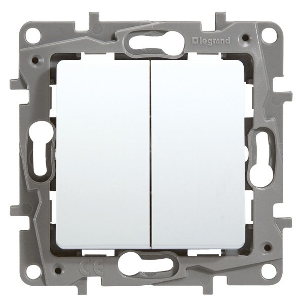 Interrupteur va-et-vient DOUBLE VA-et-VIENT 10AX blanc Niloé Legrand 664702