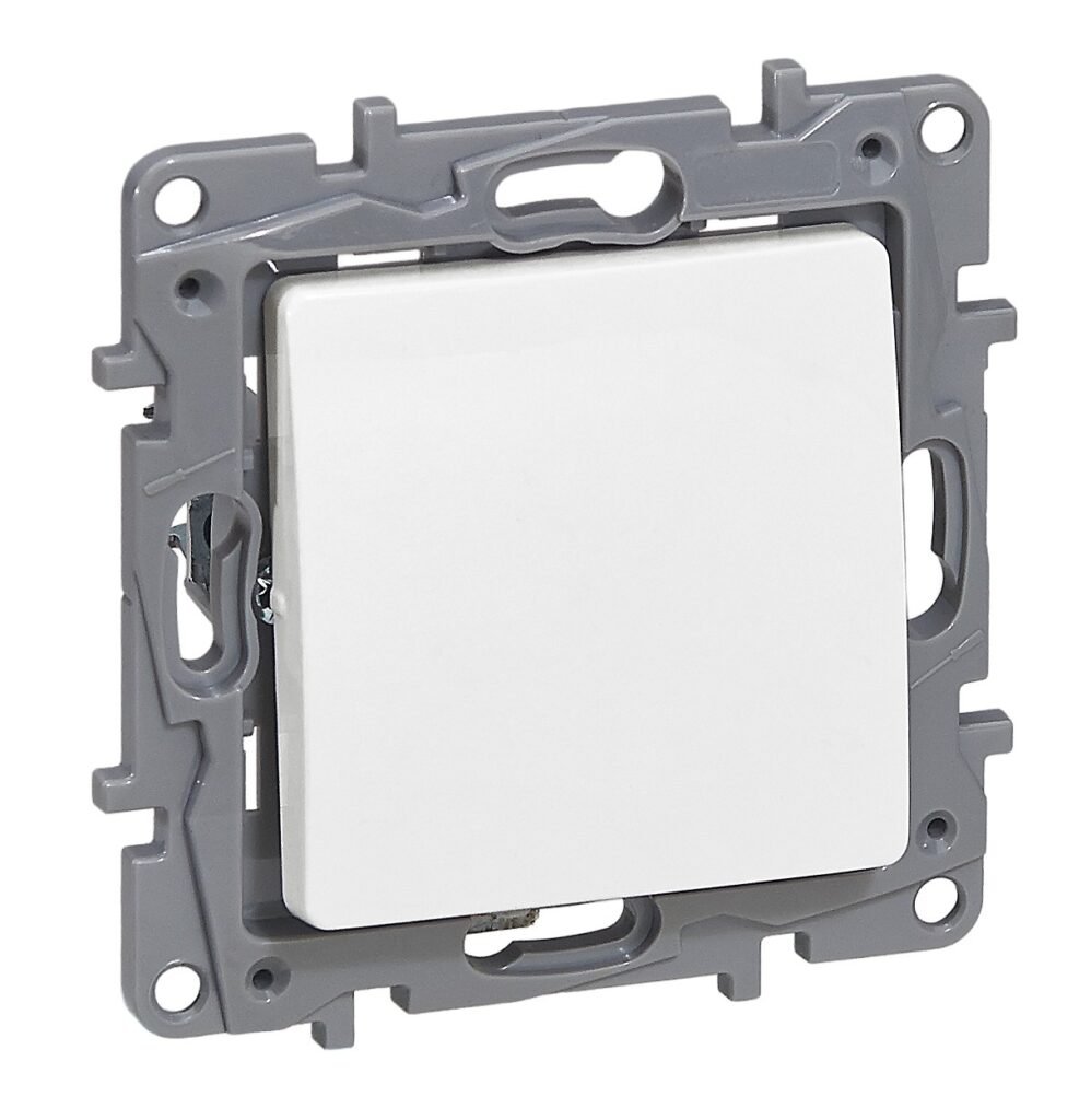 Bouton poussoir POUSSOIR 6A NO NF VOYANT blanc Niloé Legrand 764522