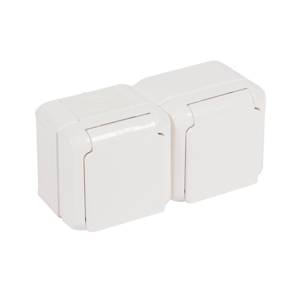 PRISE DOUBLE blanc 2X2P+T blanc IP44 Forix IP44 Legrand 782377