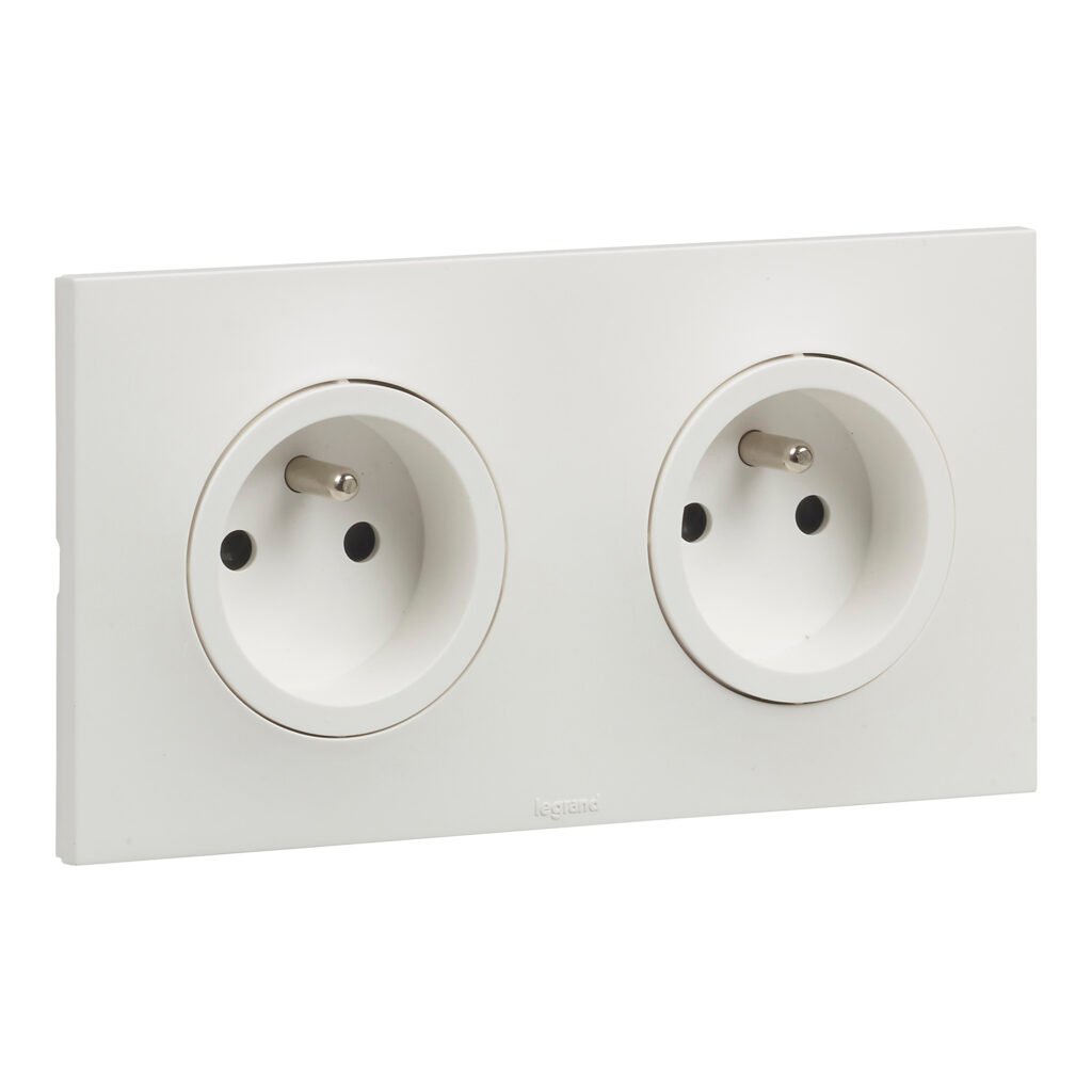 Accessoire de raccordement 2X 2P+T blanc 2P blanc Urbano Legrand UB3123WH